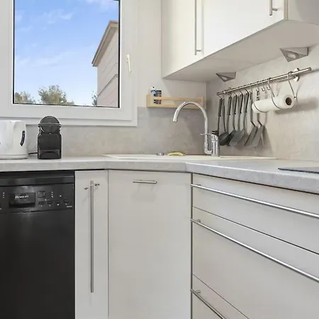 Apartment Joli 65m2 Piscine Parking *