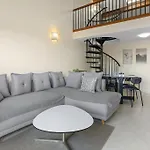 Joli 65m2 Piscine Parking Apartment *