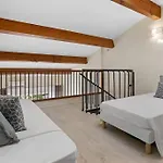 Apartment Joli 65m2 Piscine Parking