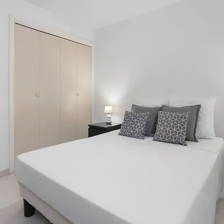 Joli 65m2 Piscine Parking *