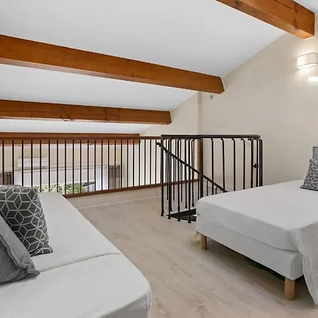 Appartement Joli 65m2 Piscine Parking