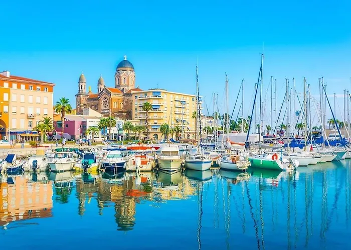 아파트 Joli 65m2 Piscine Parking Saint-Raphaël